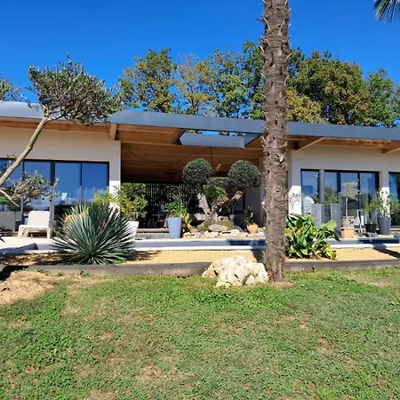 Eden Guest house *